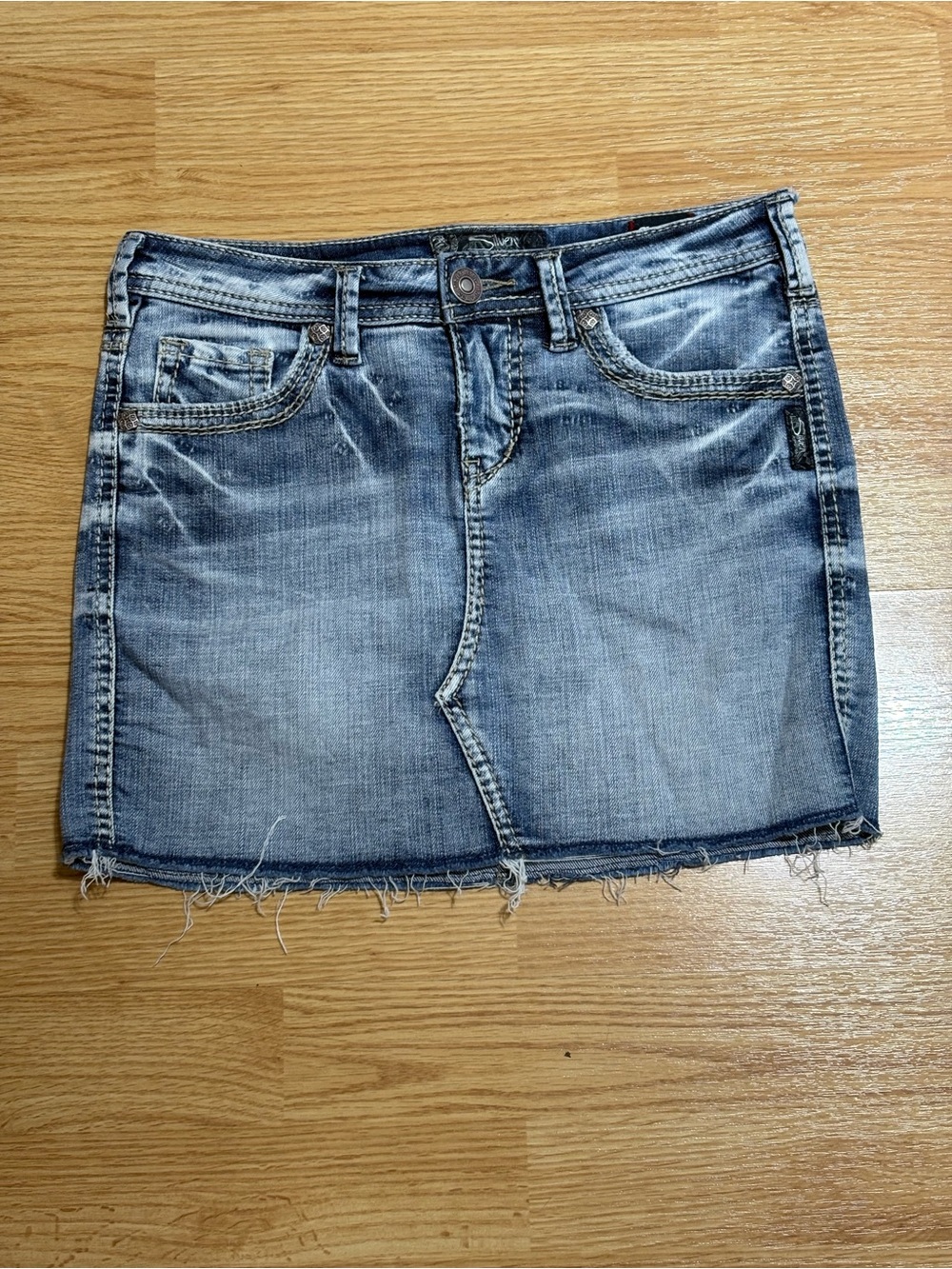 Silver jeans denim mini skirt